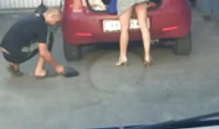 Un grupo de jóvenes en la cámara amateur mujeres chichudas y culonas