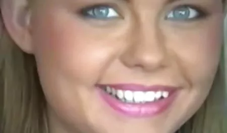 Linda chica de Dillion Harper follando mujeres buenotas y chichonas con un experimentado terapeuta de masaje en Brazzers