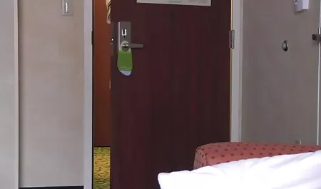 Parte con mujeres desnudas chichonas y culonas una chica encantadora y algunos pervertido