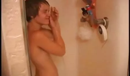 Sexo duro chichonas reales en la cocina entre un joven y sensible amigo