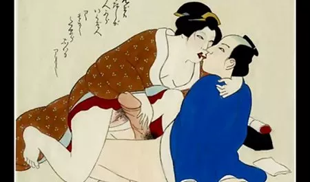 La chica hace mujeres chinas chichonas mamada pareja va a provocar el orgasmo en frente del inodoro