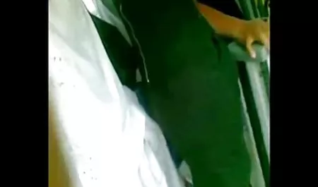 Mujer negra con grandes tetas naturales hace sexo gratis con chichonas la mamada de raza sexo