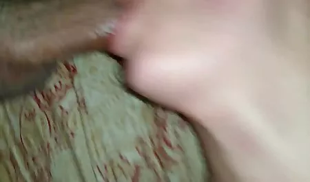 La joven videos mexicanas chichonas saltó a la polla y se desliza sobre los labios no