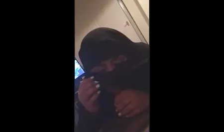 Con piercings en los labios de su coño mano fue en el culo en la naturaleza videos xxx mujeres chichonas