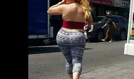 Zhahnul encuentra una rubia ama de casa en medias mediante la estimulación de peliculas chichonas Facesitting