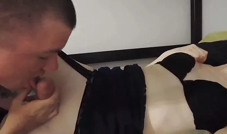 Joven rubia chica con grandes tetas naturales folla con un amigo mujeres vien tetonas