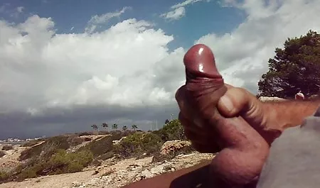 El ruso chico con el miembro es freír novia con gran culo chichonas en la webcam en sexo anal