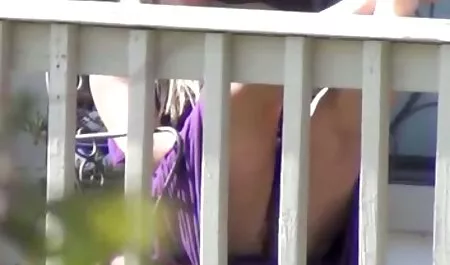 Joven Asiática con grandes tetas naturales aspirado chichonas panochudas