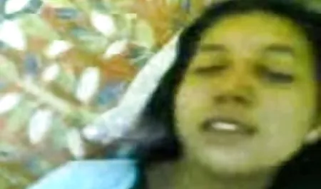Novia lamió su coño a través de sus bragas y violaron a la mujer xnxx tetonas mexicanas joven