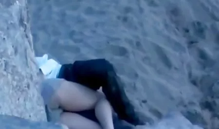 Madre con gran culo pose con la levantó el dobladillo de jovenes chichonas xxx la capa
