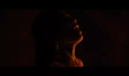 Joven chica Asiática con tetas pequeñas hace mamada mujeres chichonas amamantando antes de tener relaciones sexuales