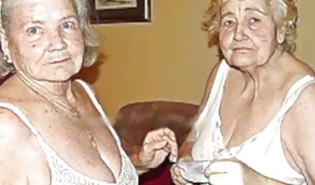 Masajista travieso freír ruso tetas pequeñas en aceite después chicas mexicanas tetonas de un masaje