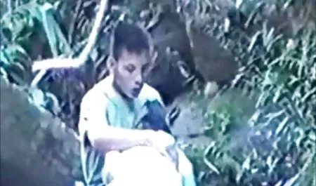 Lin y Pablo en la cachondas chichonas piscina de un hombre trajo, y se fue con él a la mierda de la casa.