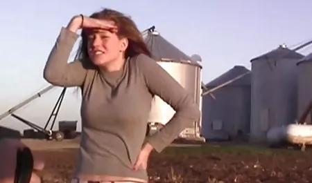 Una amiga estudiante de montar la polla con condón en video xxx chichonas su culo.