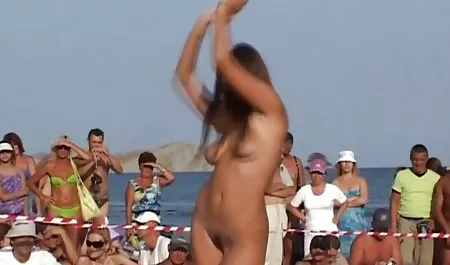 Ruso, mamá cogiendo chichona cejas finas tramo en el piso