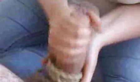 MILF en traje de baño rojo chichonas xxx mexicanas y medias negras en el culo