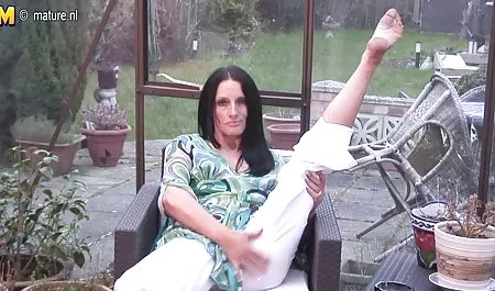 Feliz fisting anal MILF videos chichonas primera vez que lo intentó con un joven amigo