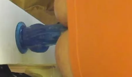 Red vieja con tetas mexicanas chichonas pequeñas hace una mamada antes de tener sexo en diferentes posiciones