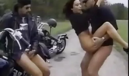 Joven morena hace mamada después del masaje, xxx mexicanas tetonas antes de Facesitting y el sexo